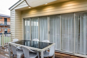 Modern Top Floor 2BR With Private Deck